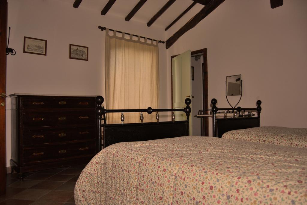 Casale Degli Ulivi Villa Gualdo Tadino Oda fotoğraf