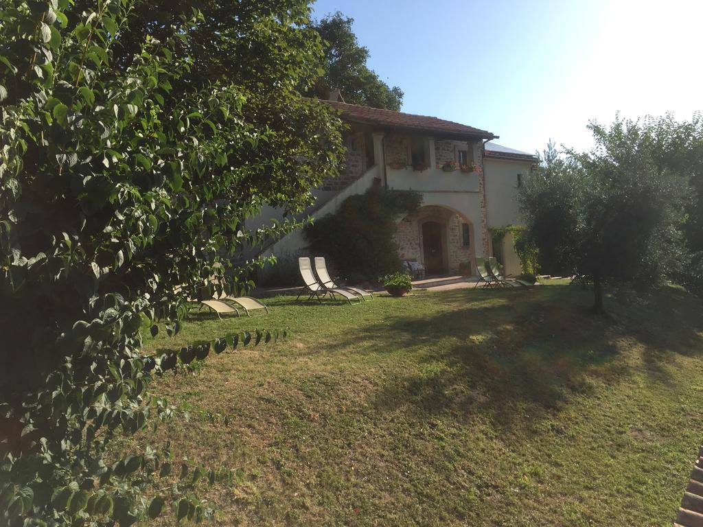 Casale Degli Ulivi Villa Gualdo Tadino Dış mekan fotoğraf