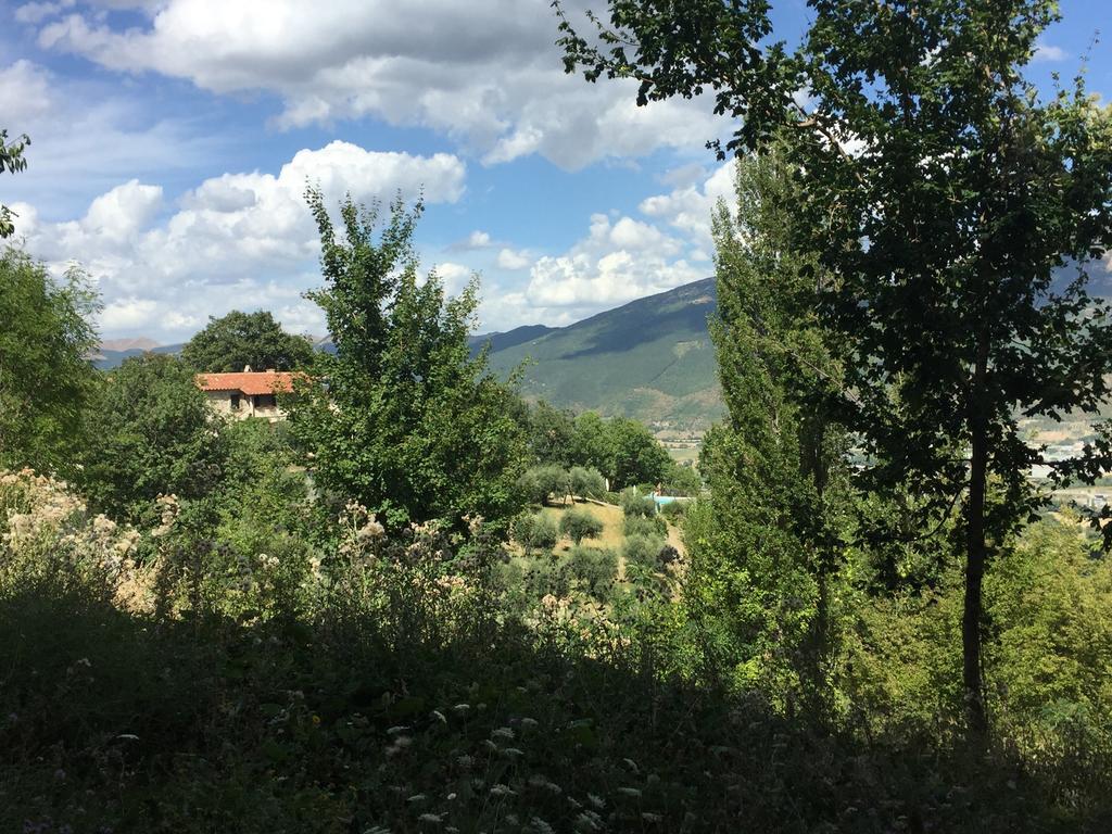 Casale Degli Ulivi Villa Gualdo Tadino Dış mekan fotoğraf