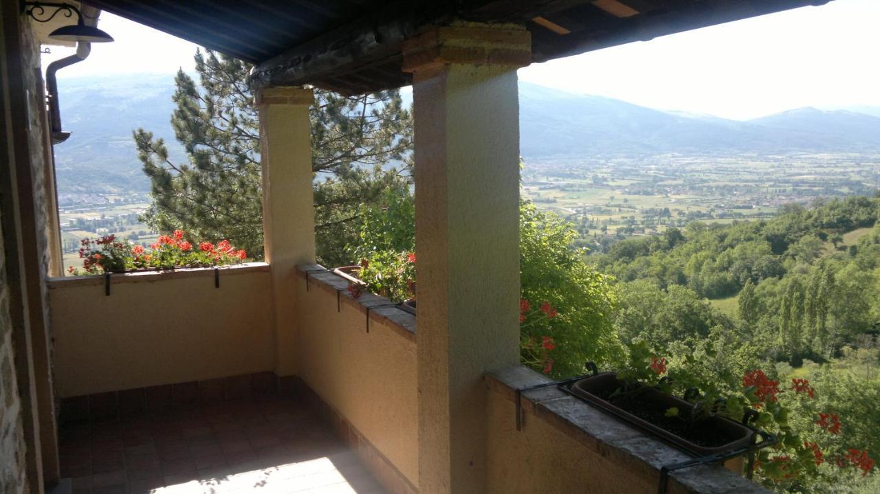 Casale Degli Ulivi Villa Gualdo Tadino Dış mekan fotoğraf