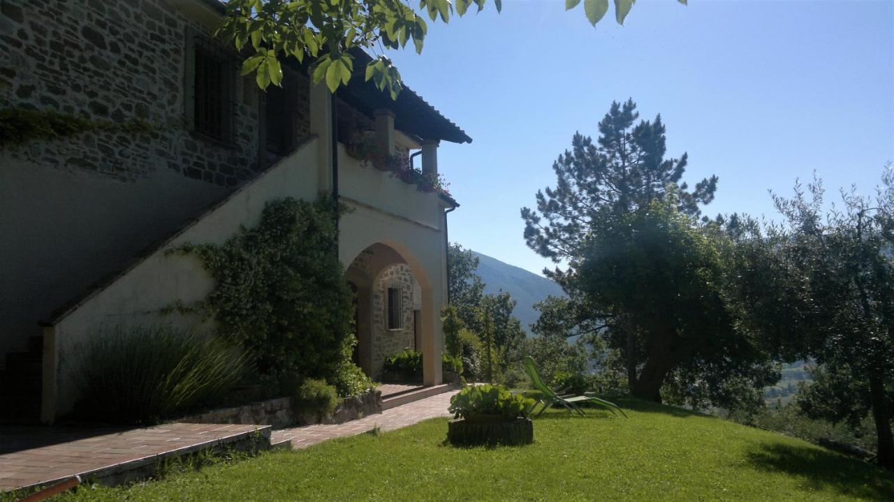 Casale Degli Ulivi Villa Gualdo Tadino Dış mekan fotoğraf